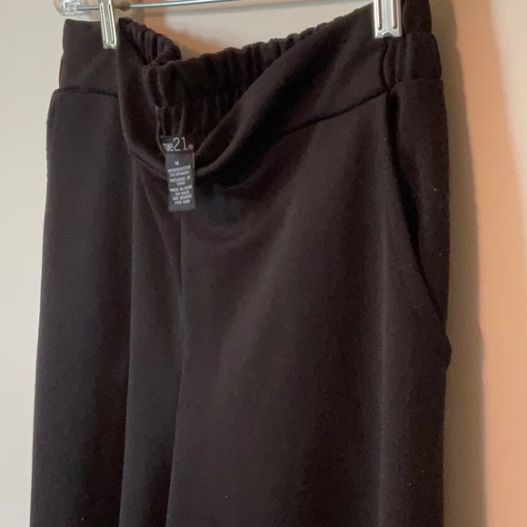 Rue21 Black Wide Leg Pants - Picture 3 of 4